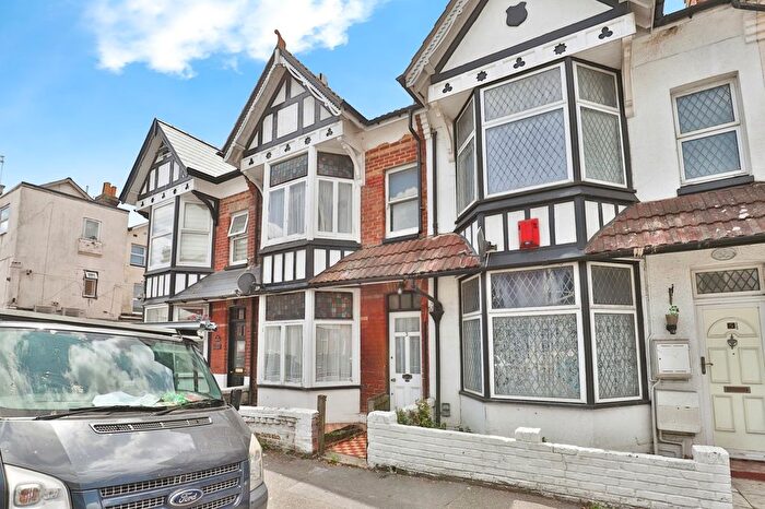 3 Bedroom Terraced House To Rent In Salisbury Road, Bournemouth, BH1