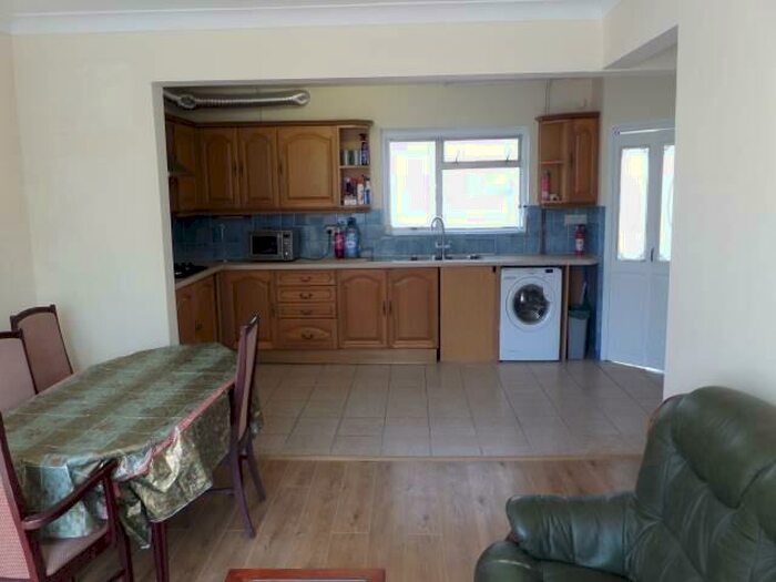 7 Bedroom Semi-Detached House To Rent In Lockleaze Road, Horfield, Bristol, BS7