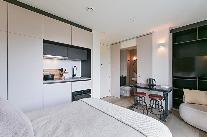 Studio To Rent In Ferme House, Greenhill Way, Harrow, HA1