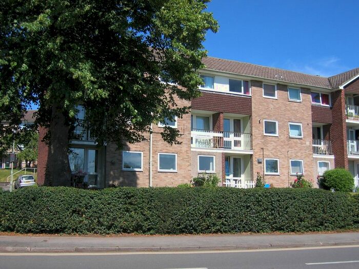2 Bedroom Flat To Rent In Dove House Close, Oxford, OX2