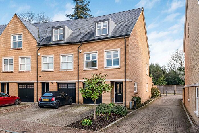 3 Bedroom End Terrace House For Sale In Queenswood Crescent, Englefield Green, Egham, Surrey, TW20