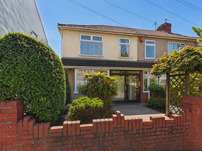 3 Bedroom End Of Terrace House For Sale In Speedwell Road, Kingswood, Bristol, BS15