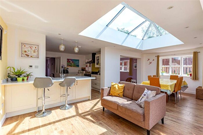 5 Bedroom Bungalow For Sale In Badminton Road, Coalpit Heath, Bristol, BS36