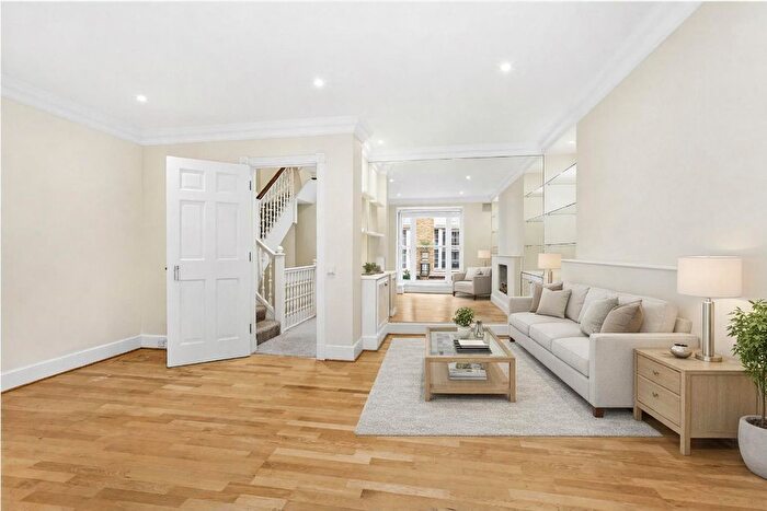 3 Bedroom Town House To Rent In Charles Ii Place, London, SW3
