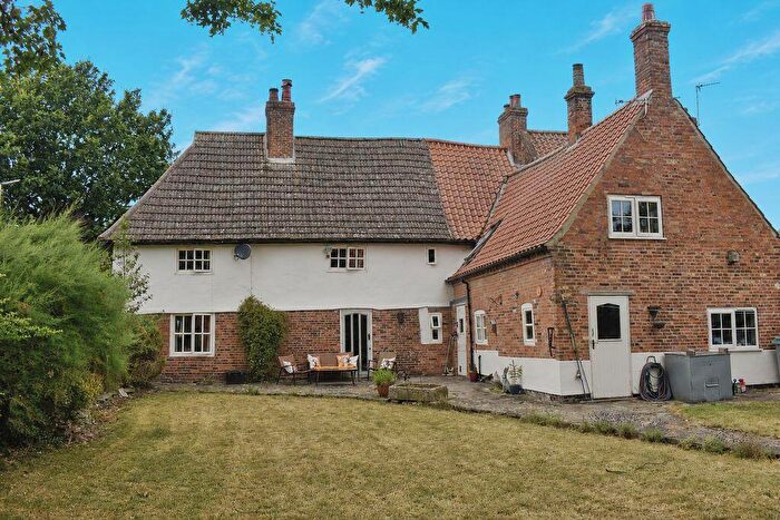 4 Bedroom Semi-Detached House For Sale In Blacksmiths Lane, Kelham, NG23