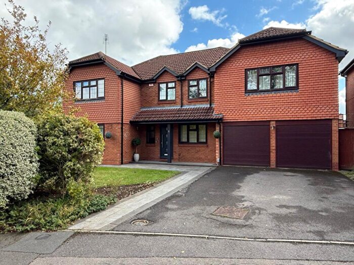 5 Bedroom Detached House For Sale In Wondesford Dale, Binfield, RG42