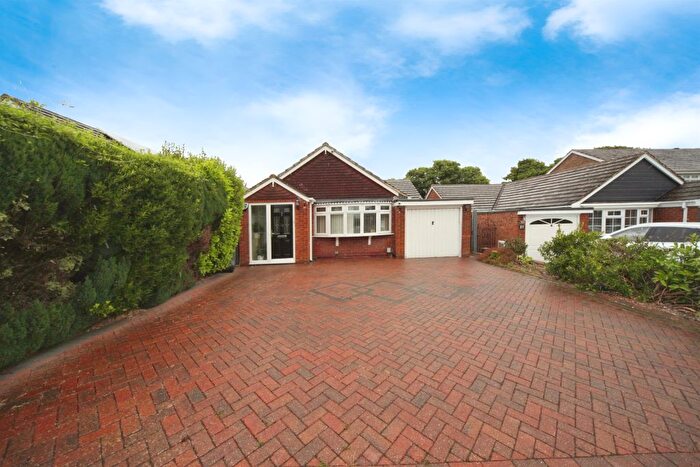 3 Bedroom Detached Bungalow For Sale In Barley Brow, Dunstable, LU6