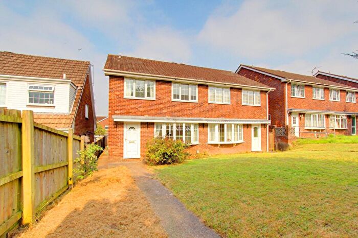 4 Bedroom Semi-Detached House For Sale In Glyn Rhosyn, Pentwyn, Cardiff, CF23