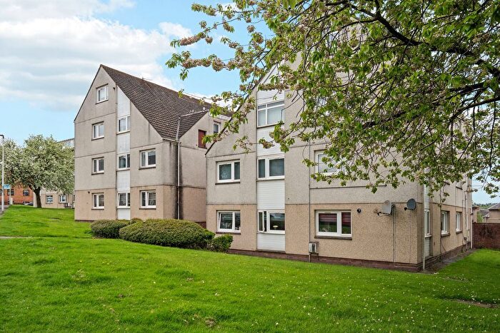 2 Bedroom Flat For Sale In Low Waters Road, Hamilton, ML3
