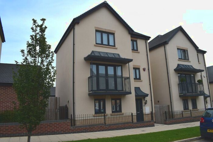 3 Bedroom Detached House To Rent In The Avenue, Corby, NN17