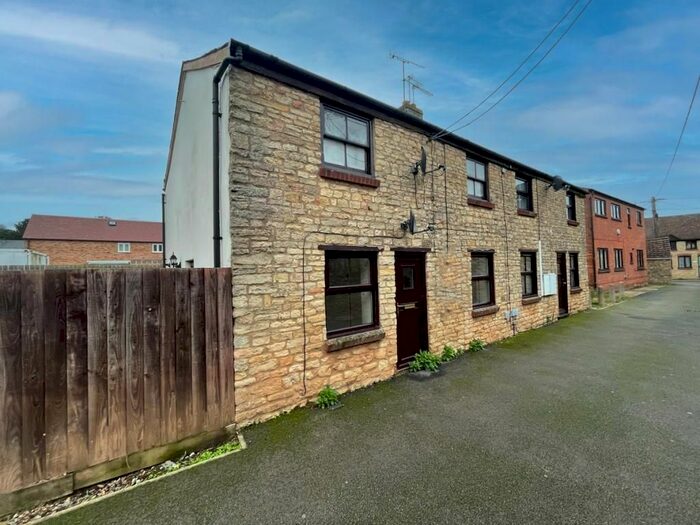 1 Bedroom Maisonette To Rent In Berrells Court, Olney, MK46