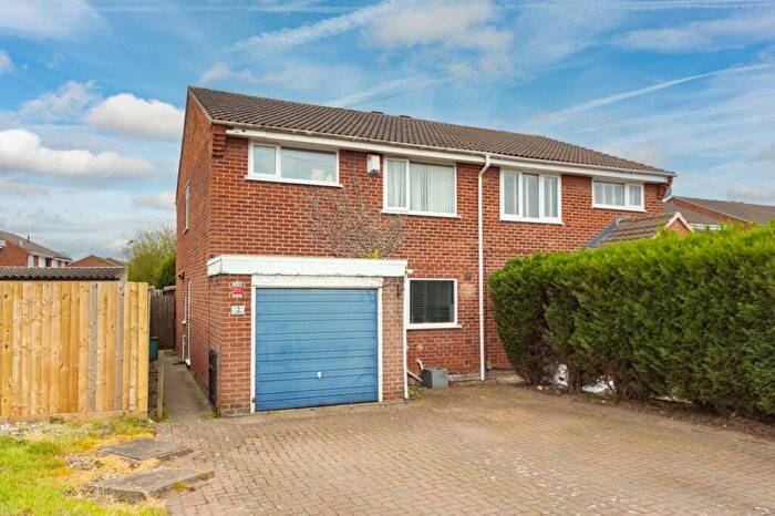 3 Bedroom Semi Detached House For Sale In Deighton Way, Loughborough, LE11