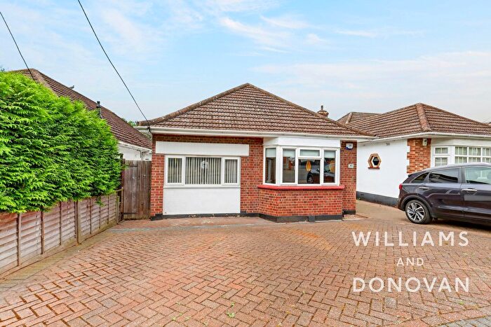 3 Bedroom Detached Bungalow For Sale In South View Road, South Benfleet, SS7