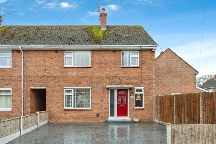 3 Bedroom End Of Terrace House For Sale In Ringway, Great Sutton, Ellesmere Port, Cheshire, CH66