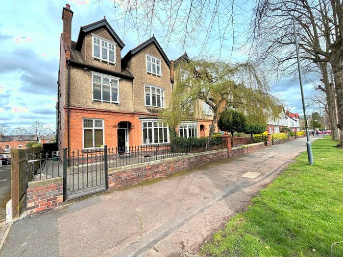 2 Bedroom Apartment To Rent In Beauchamp Avenue, Leamington Spa, CV32