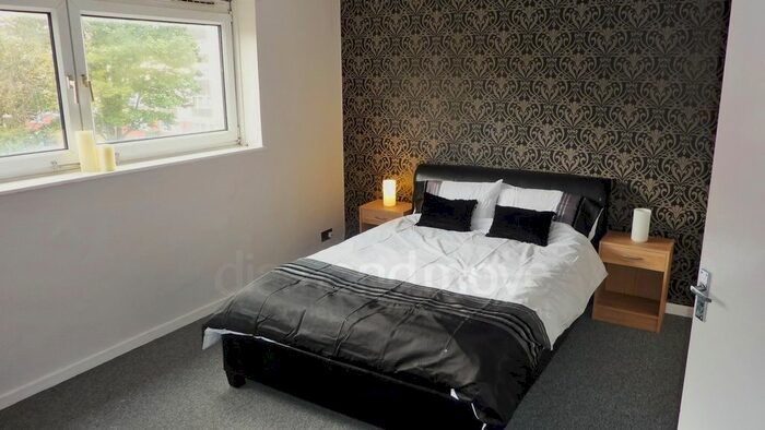 2 Bedroom Maisonette To Rent In Edgar Road, Hounslow, TW4