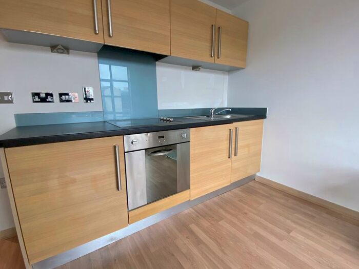 1 Bedroom Apartment To Rent In St Pauls Place, B3