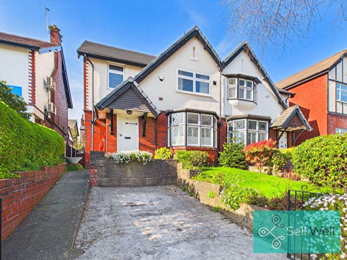 4 Bedroom Semi Detached House For Sale In Eccles Old Road, Salford, M6