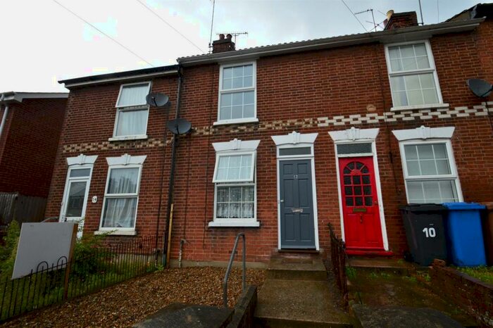 2 Bedroom Terraced House To Rent In Sproughton Road, Ipswich, IP1
