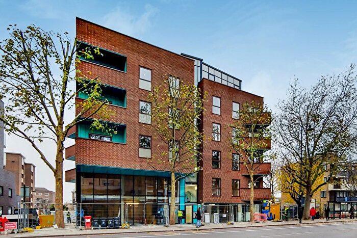 2 Bedroom Flat To Rent In Kingsland Road, Shoreditch, E2