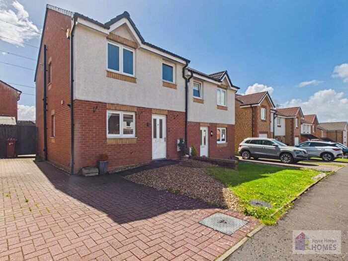 3 Bedroom Semi-Detached House For Sale In Fenton Place, Lindsayfield, East Kilbride, G75