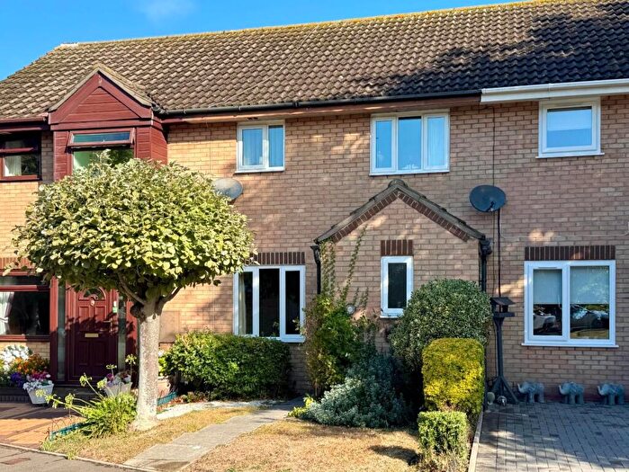 3 Bedroom Semi-Detached House For Sale In Cosmeston Drive, Penarth, CF64