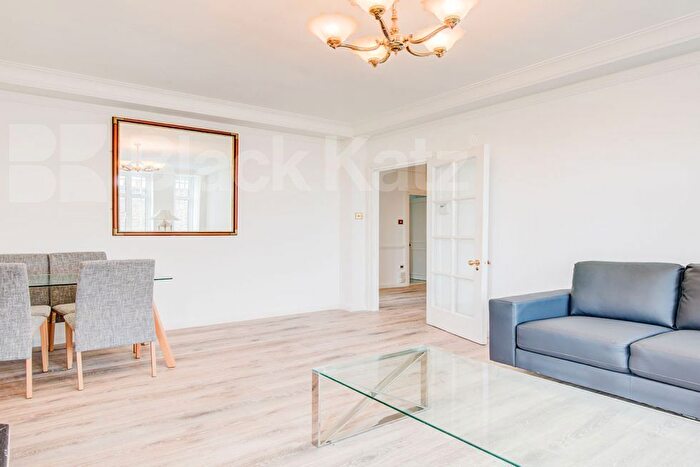 2 Bedroom Flat To Rent In Wilmington Square, Clerkenwell, WC1X