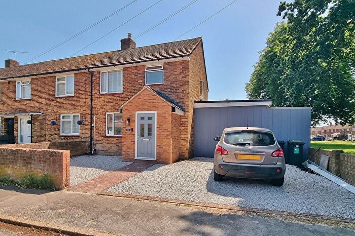 2 Bedroom End Of Terrace House For Sale In Farringdon Road, West Leigh, PO9