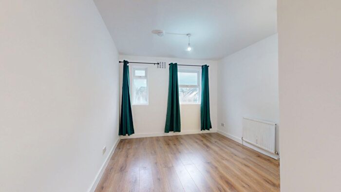 Studio To Rent In Sangley Road, London, SE6