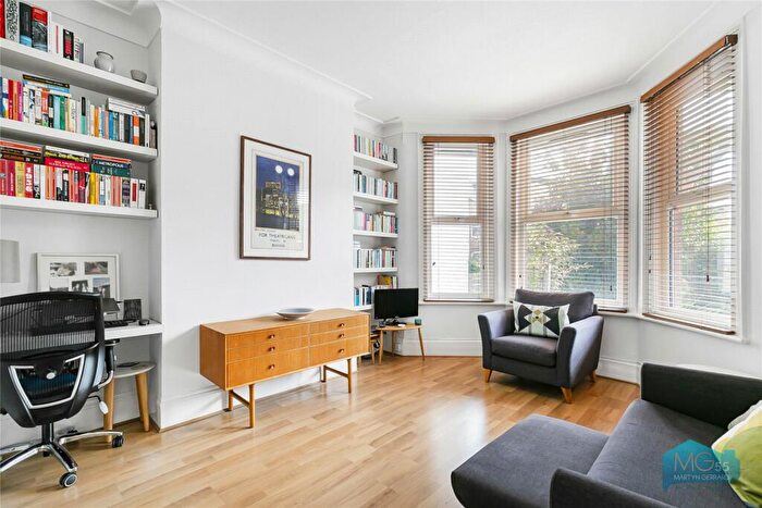 1 Bedroom Apartment To Rent In Barrington Road, Crouch End, London, N8