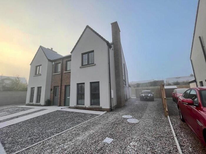 3 Bedroom Semi-Detached House To Rent In Aikin Square, Ballyclare, Ballyclare, BT39