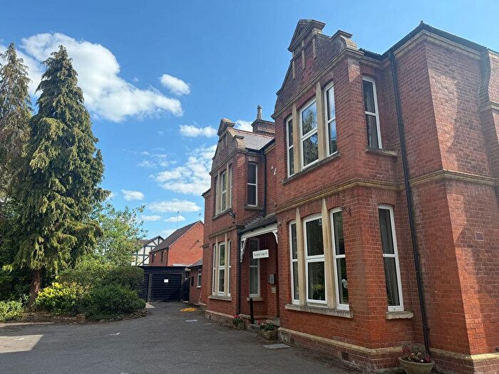 1 Bedroom Property For Sale In Hucclecote Road, Hucclecote Lodge, GL3