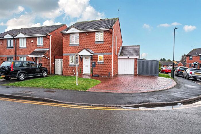 3 Bedroom Detached House For Sale In Chaceley Close, Walsgrave, Coventry, CV2