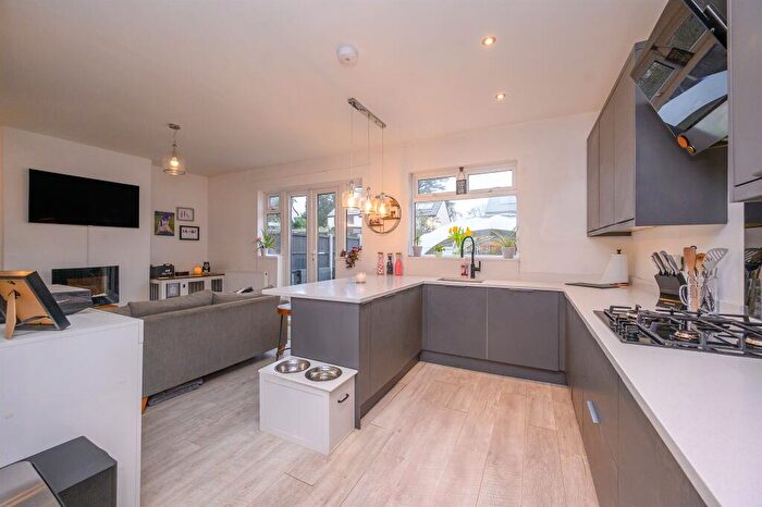 3 Bedroom Semi Detached House For Sale In Alexandra Road, Desborough, Kettering, NN14