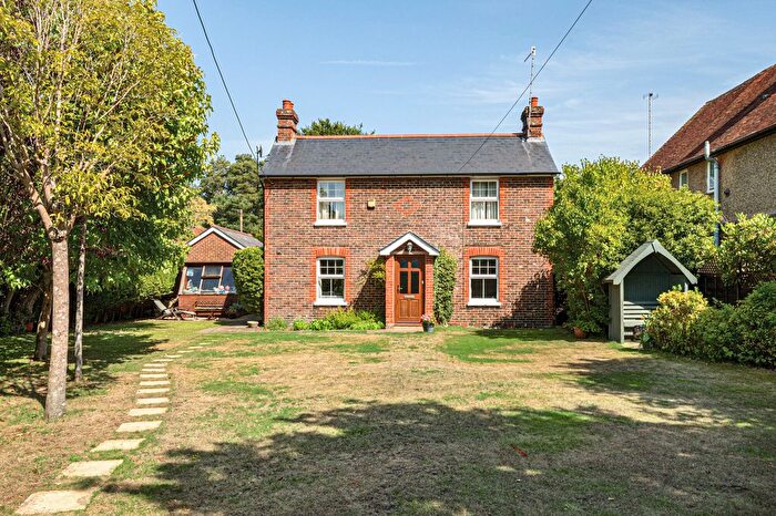 5 Bedroom Detached House For Sale In Peat Common, Elstead, GU8