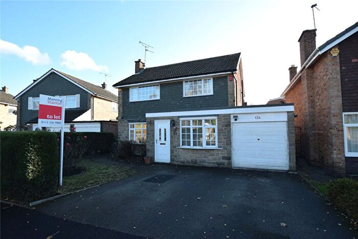 4 Bedroom Detached House To Rent In Plantation Gardens, Leeds, West Yorkshire, LS17
