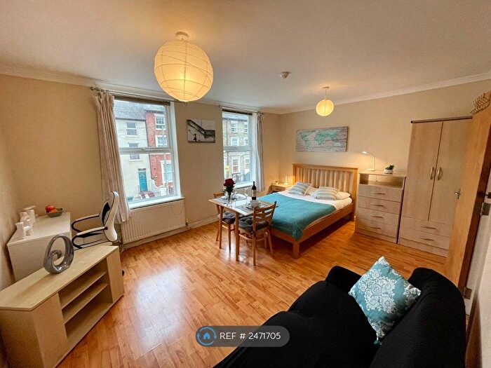 1 Bedroom Flat To Rent In Zinzan Street, Reading, RG1