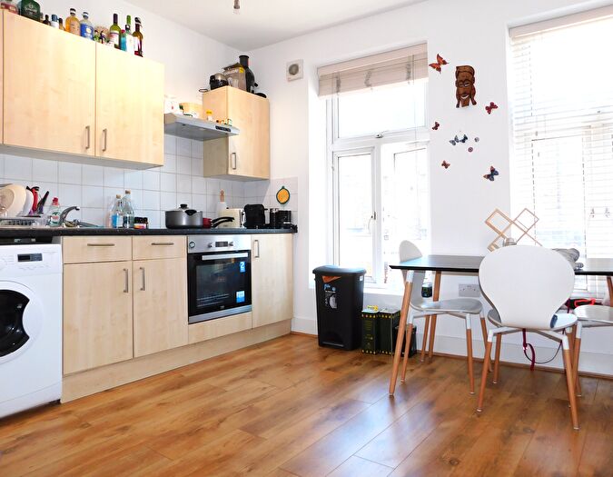 1 Bedroom Flat To Rent In Camden High Street, London, NW1