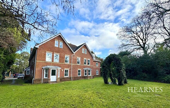 2 Bedroom Apartment For Sale In Pine House, Talbot Avenue, Talbot Woods, Bournemouth, BH3