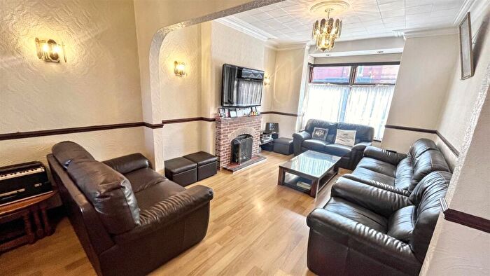 3 Bedroom Terraced House For Sale In Cannon Hill Road Birmingham, B12