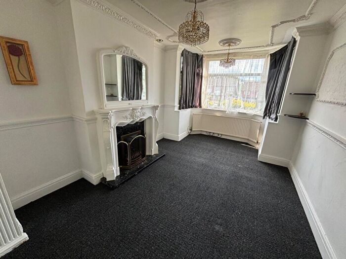 3 Bedroom Semi-Detached House To Rent In Quinton Road, Harborne, B17