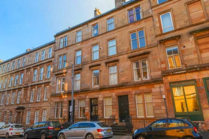 2 Bedroom Flat To Rent In West End Park Street Glasgow, G3