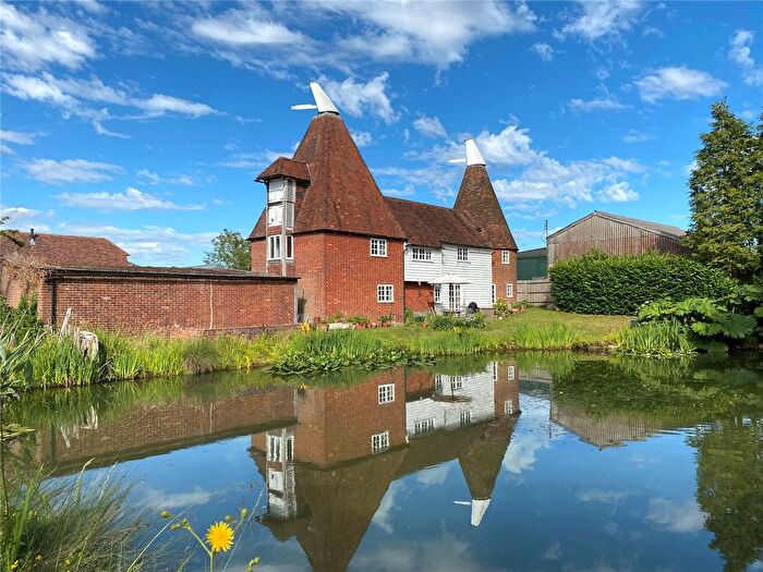 4 Bedroom Barn Conversion For Sale In Swattenden Lane, Cranbrook, Kent, TN17