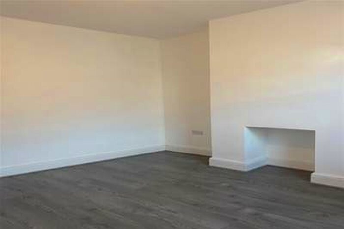 2 Bedroom Terraced House To Rent In Victoria Street, YO12