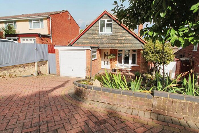 3 Bedroom Detached Bungalow For Sale In Brimmers Hill, Widmer End, HP15