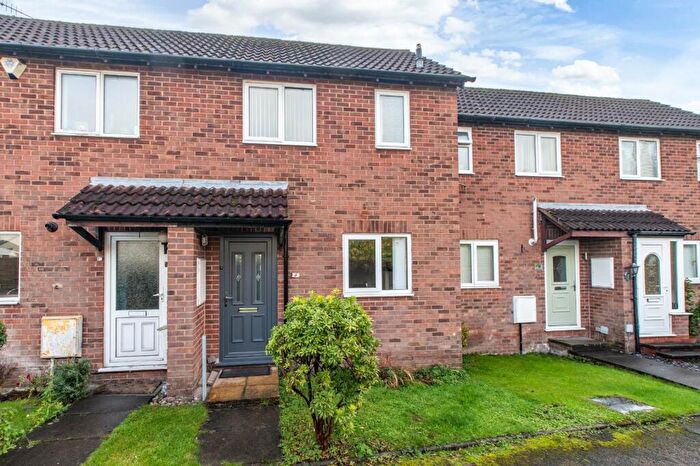 1 Bedroom Terraced House For Sale In Minster Walk, Catshill, Bromsgrove, Worcestershire, B61