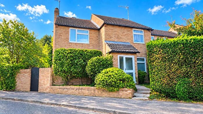 3 Bedroom End Of Terrace House For Sale In Stokesay Court, Peterborough, PE3