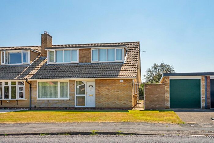 3 Bedroom Bungalow For Sale In Montague Road, Bishopthorpe, York, YO23