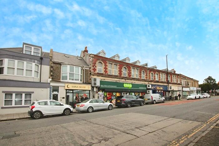 2 Bedroom Flat To Rent In Two Mile Hill Road, Kingswood, Bristol, BS15