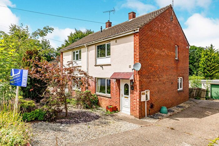 2 Bedroom Property To Rent In Grenville Road, Buckingham, Buckinghamshire, MK18